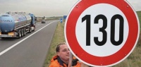 В России разрешили ездить с максимальной скоростью 130 км/ч