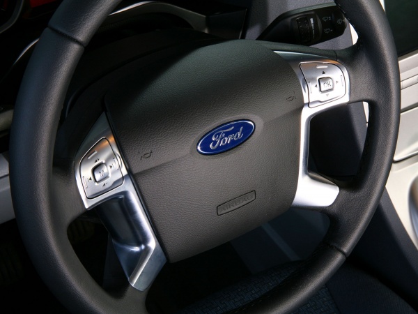 Ford Galaxy фото