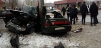 ВАЗ протаранил столб в Сормовском районе, есть погибший