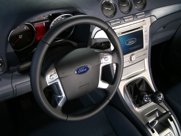 Ford Galaxy фото